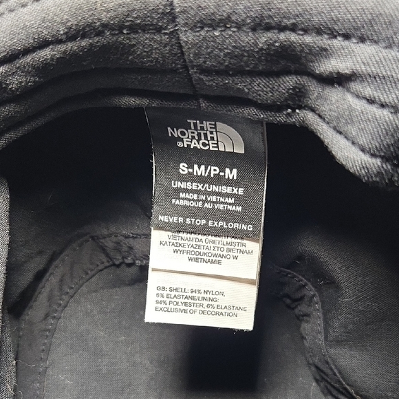 The North Face Classic Black Bucket Hat Size S-M - Picture 2 of 8